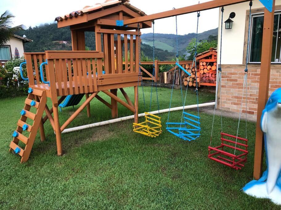 Casa nas montanhas com piscina e vista panorâmica Domingos Martins Exterior foto