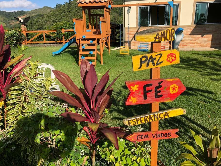 Casa nas montanhas com piscina e vista panorâmica Domingos Martins Exterior foto